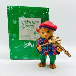 Department 56 Mother Goose Cat and The Fiddle Christmas Ornament w/Box